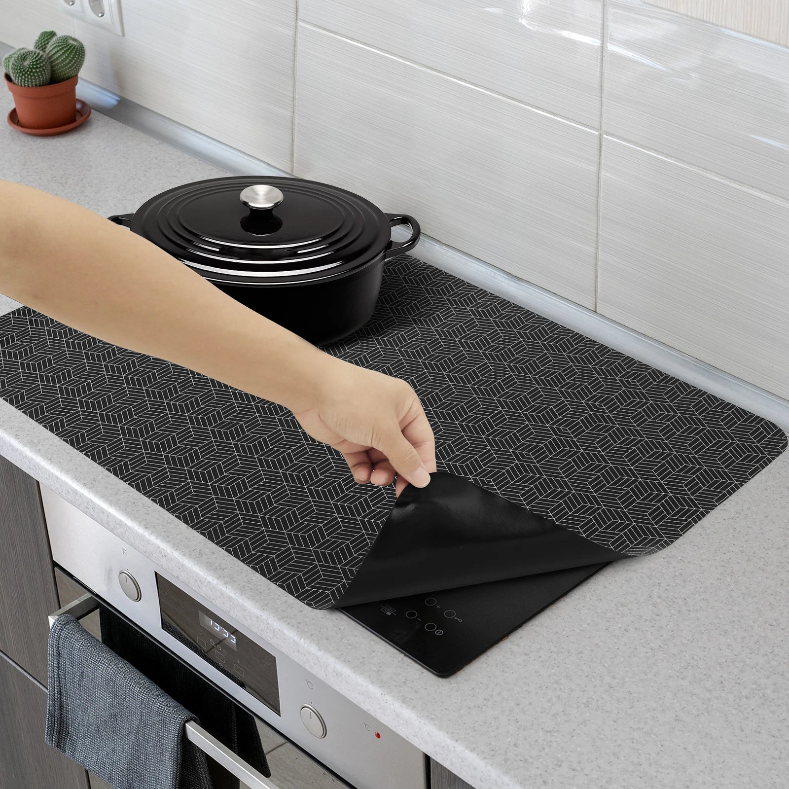 Silicone Induction Cooktop Protector Mat – 30.8×20.5"