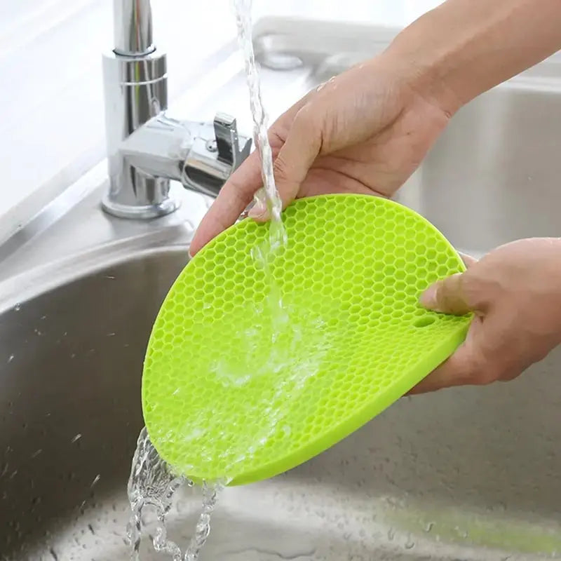 Round Heat-Resistant Silicone Mat Coasters – Non-Slip Pot Holders