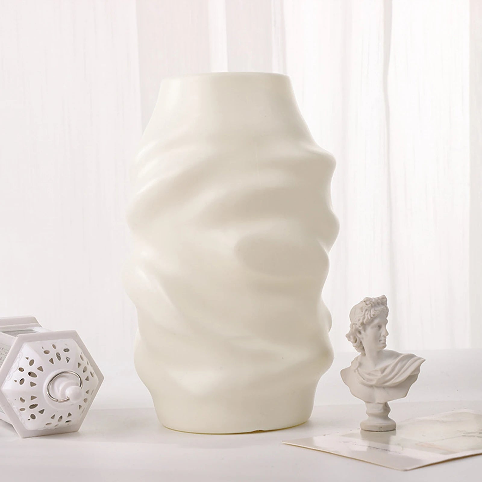 Modern Nordic Minimalist Flower Vase